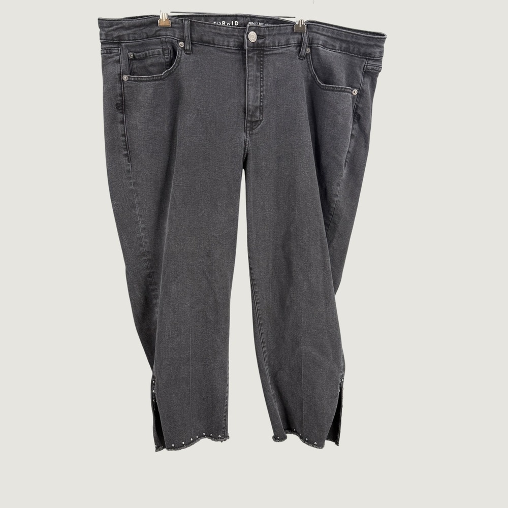 Torrid‎ Jeans Perfect Boyfriend Ankle Size 24S Faded Black Studded Hem